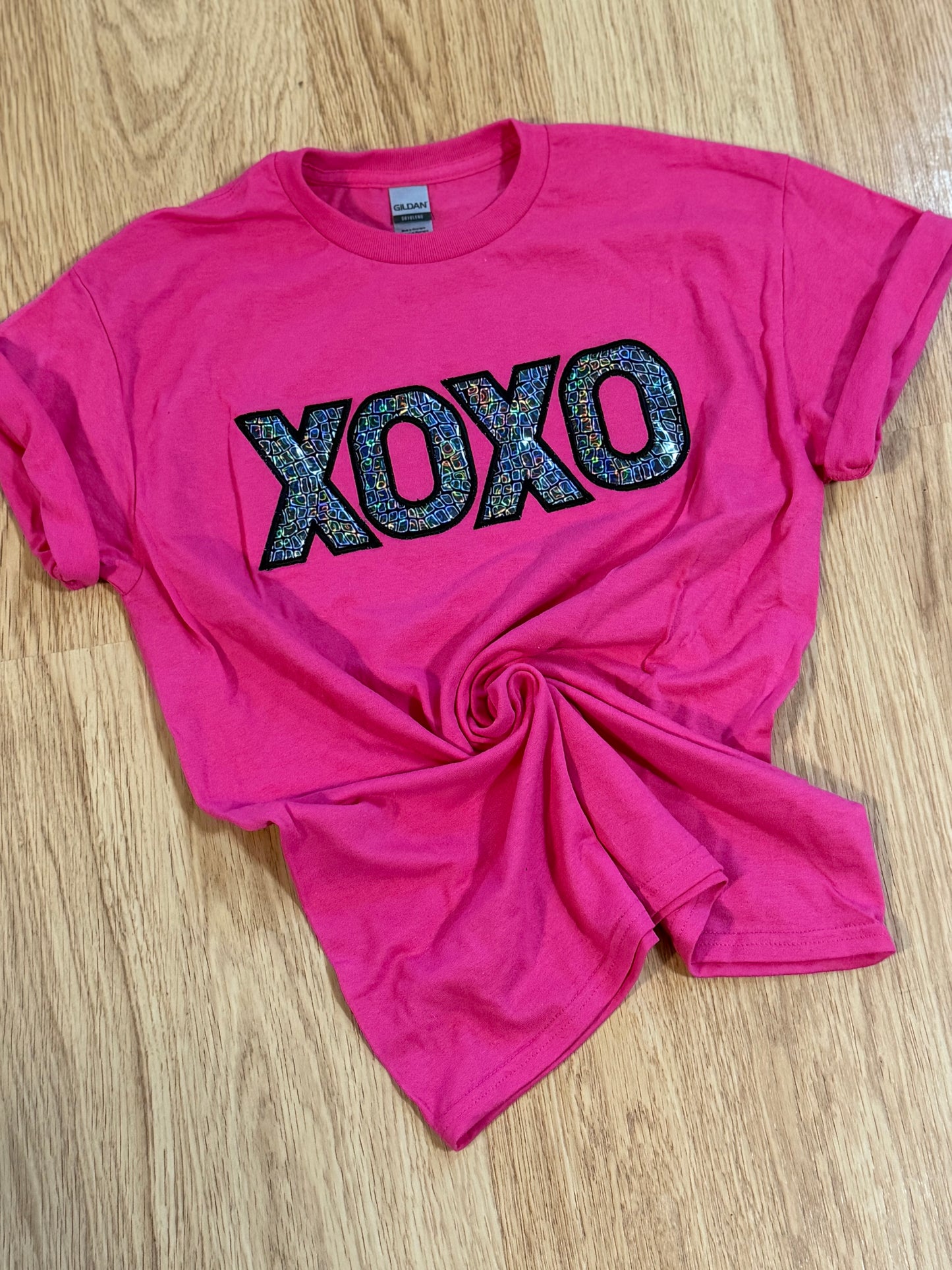 XOXO Pink T-shirt embroidered